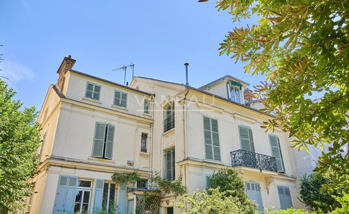 Apartment in Notre Dame, Versailles, France 1