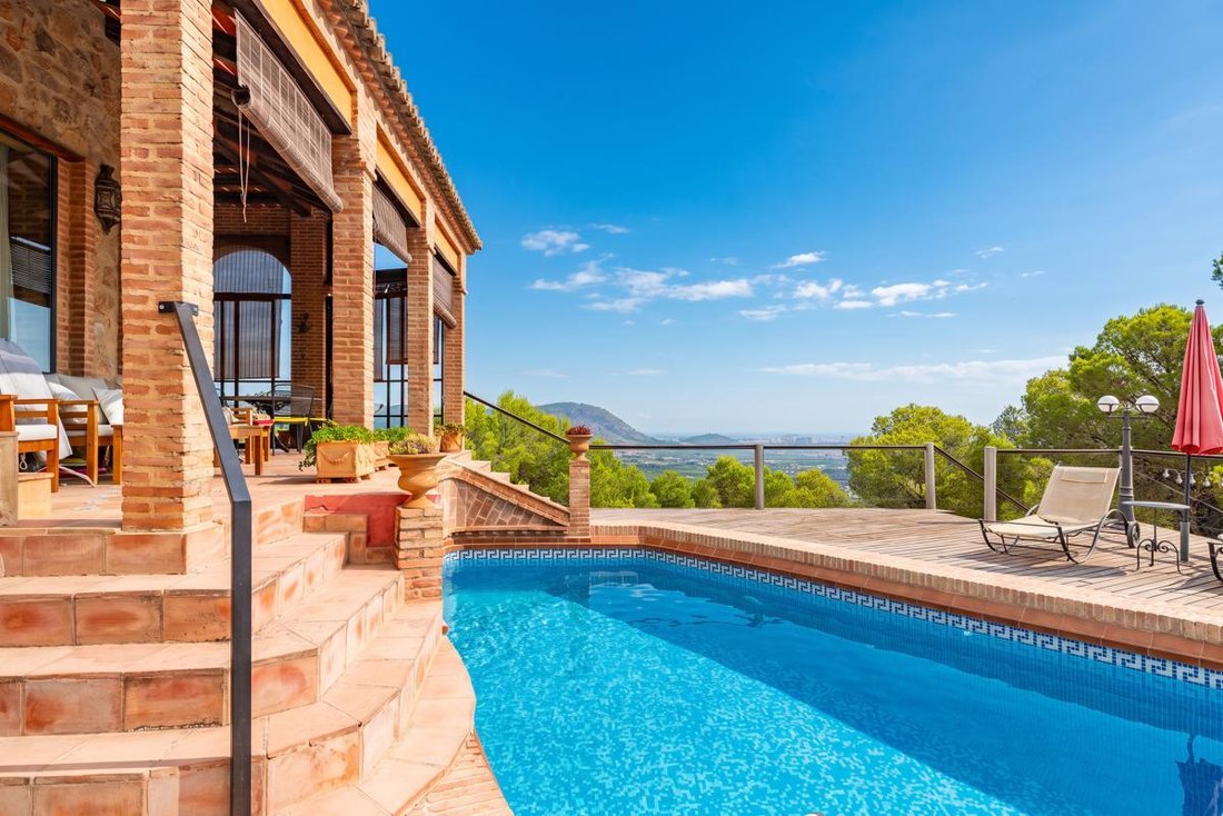 Villa in Gilet, Valencian Community, Spain 2 - 17542518