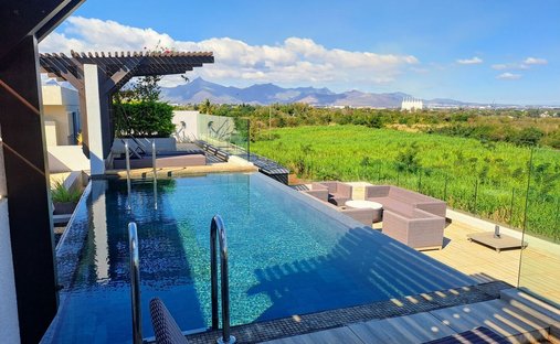 Apartment in Pointe aux Piments, Pamplemousses District, Mauritius 1