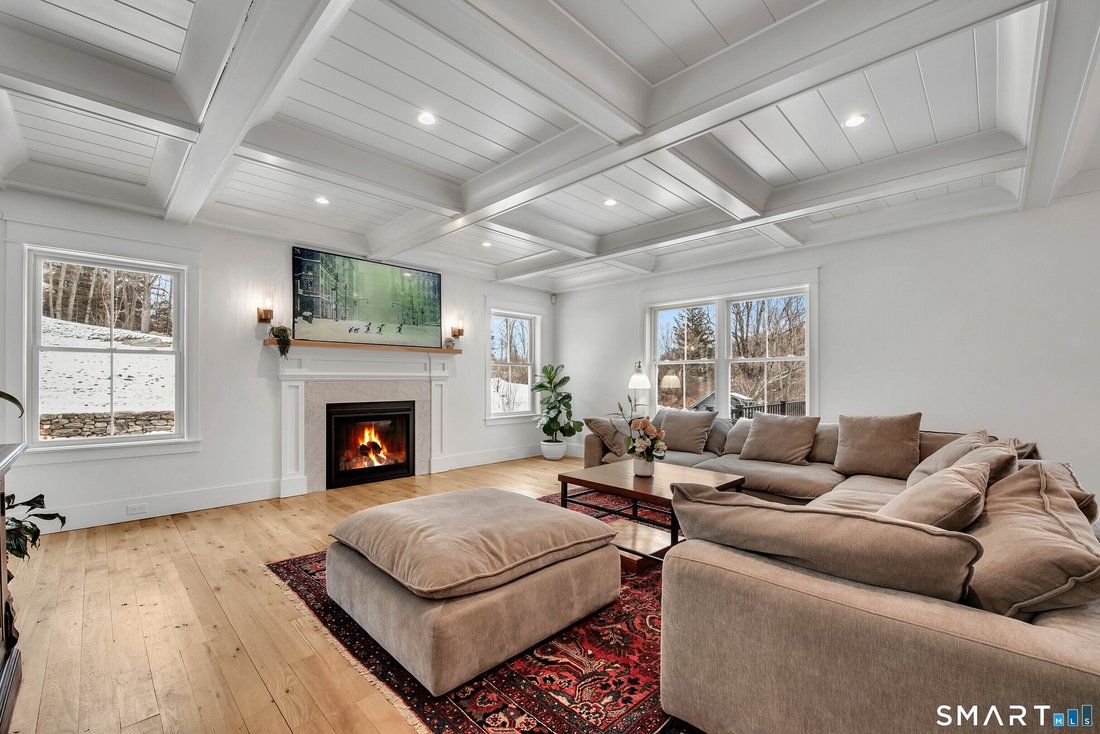 House in Southbury, Connecticut, United States 4 - 18490426