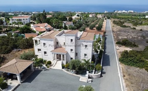 Villa in Peyia, Paphos, Cyprus 1
