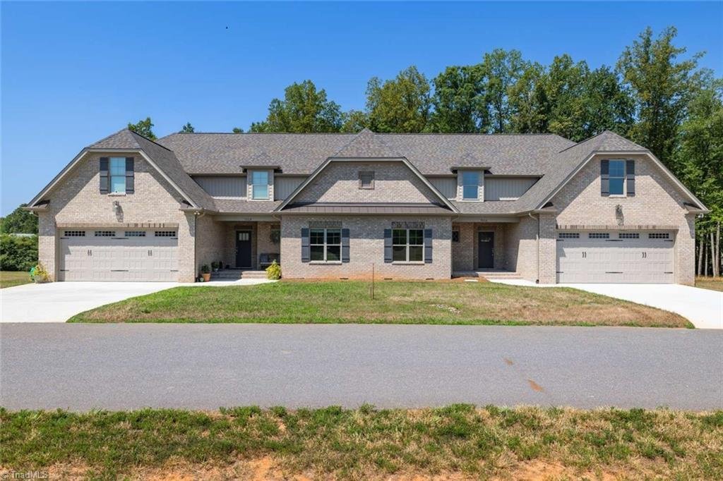 Townhouse in Summerfield, North Carolina, United States 1 - 18489761