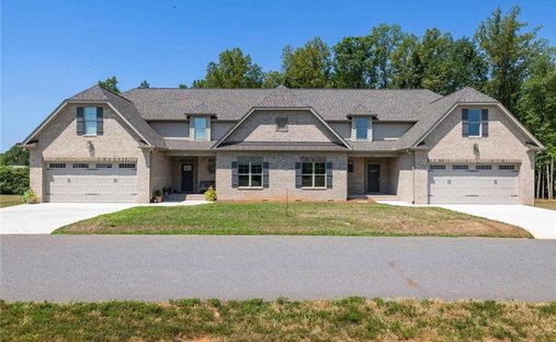 Townhouse in Summerfield, North Carolina, United States 1