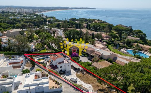 Villa in Porches, Algarve, Portugal 1