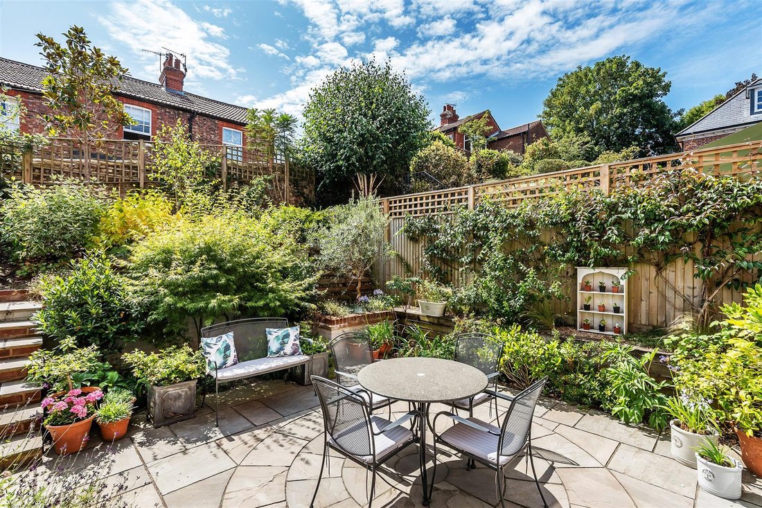 Townhouse in Dorking, England 4 - 18489817