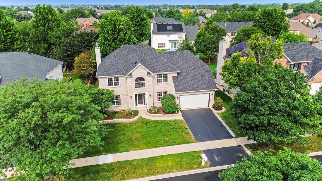 House in Aurora, Illinois, United States 3 - 18491094