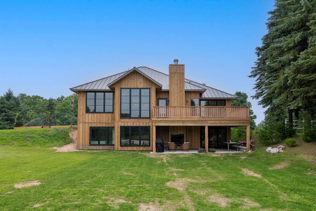 House in Williamsburg, Michigan, United States 1 - 18489813