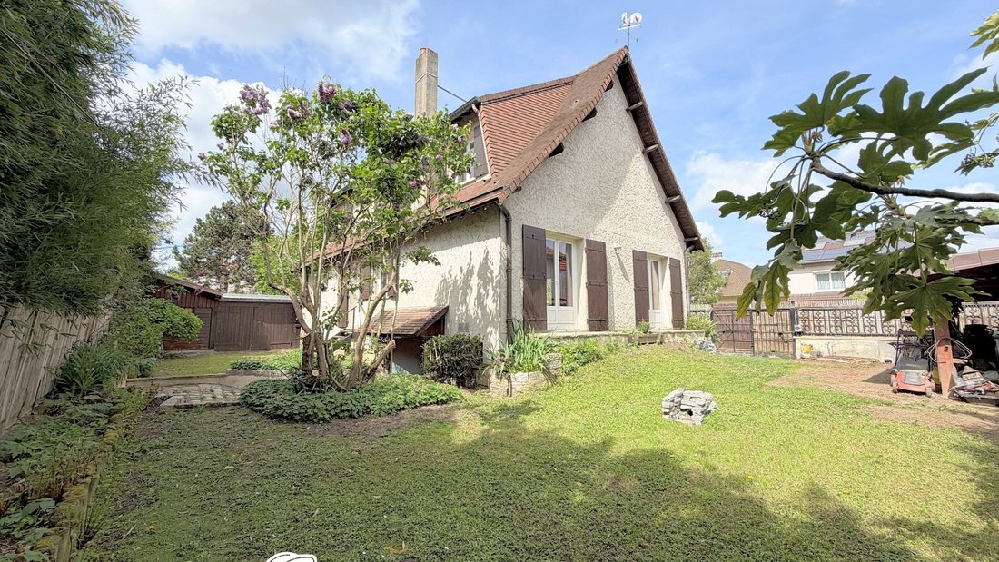 House in Centre Ville, Rueil-Malmaison, France 1 - 18490841