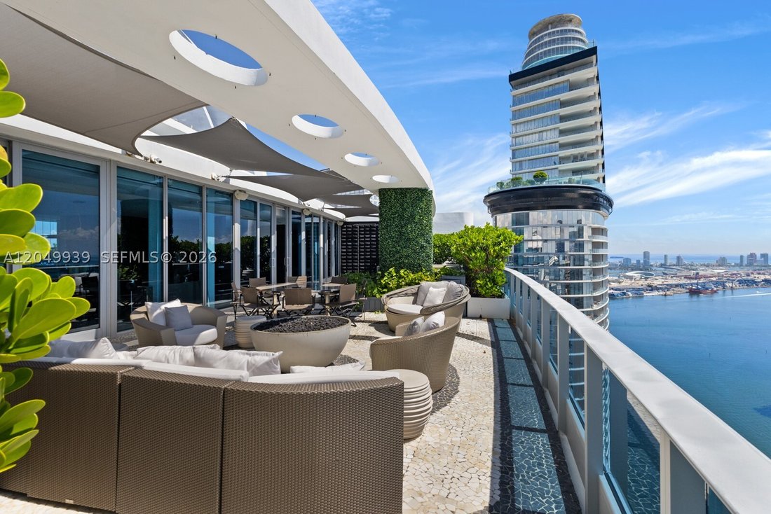 Condo in Miami, Florida, United States 1 - 18489849