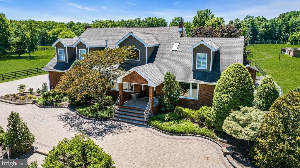 House in Manalapan Township, New Jersey, United States 1 - 18490868