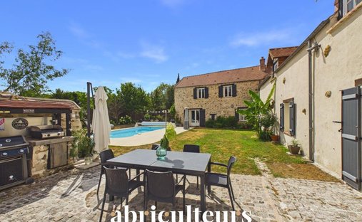 House in Vert-le-Grand, Ile-de-France, France 1