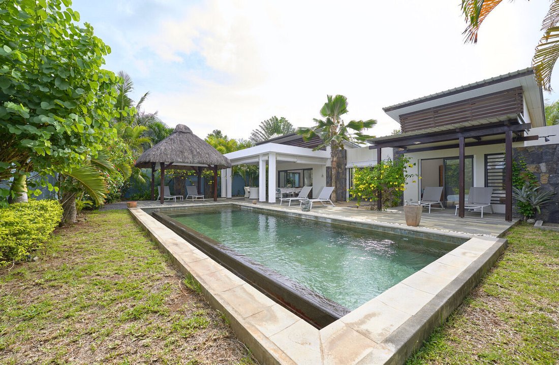 House in Grand Baie, Rivière du Rempart District, Mauritius 2 - 16073636