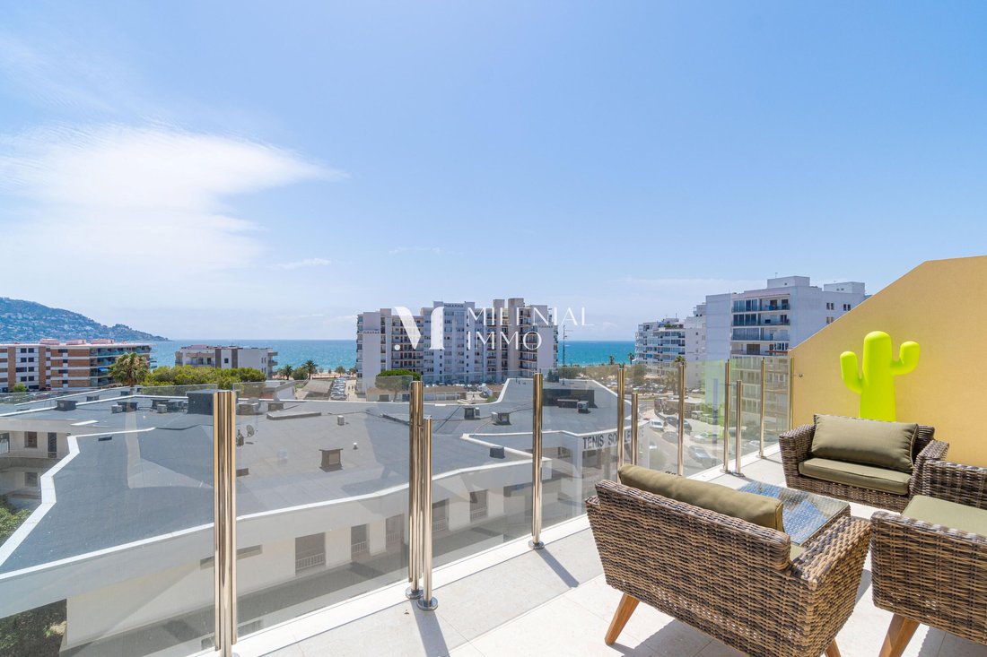 Apartment in Roses, Catalonia, Spain 1 - 18490078