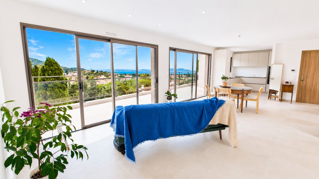 Apartment in Centre Ville, Carqueiranne, France 1 - 17616335