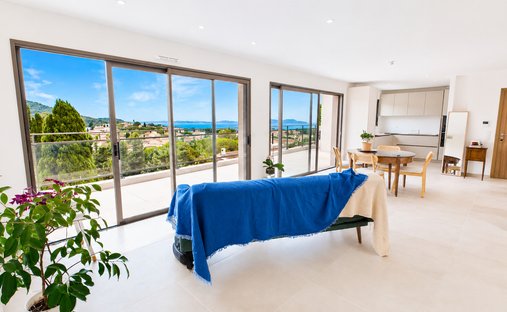 Apartment in Centre Ville, Carqueiranne, France 1