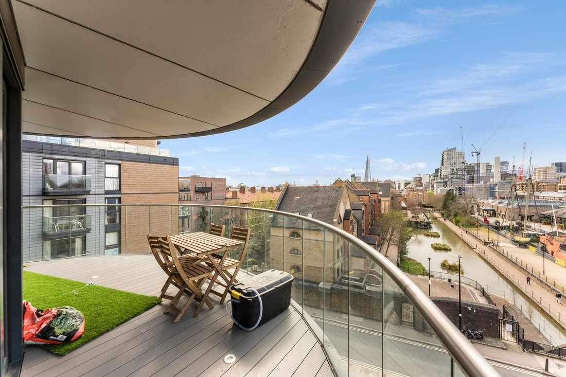 Apartment in Wapping, Tower Hamlets, England 1 - 18489883