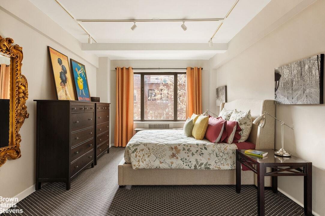 Co Op in New York, New York, United States 3 - 17612888