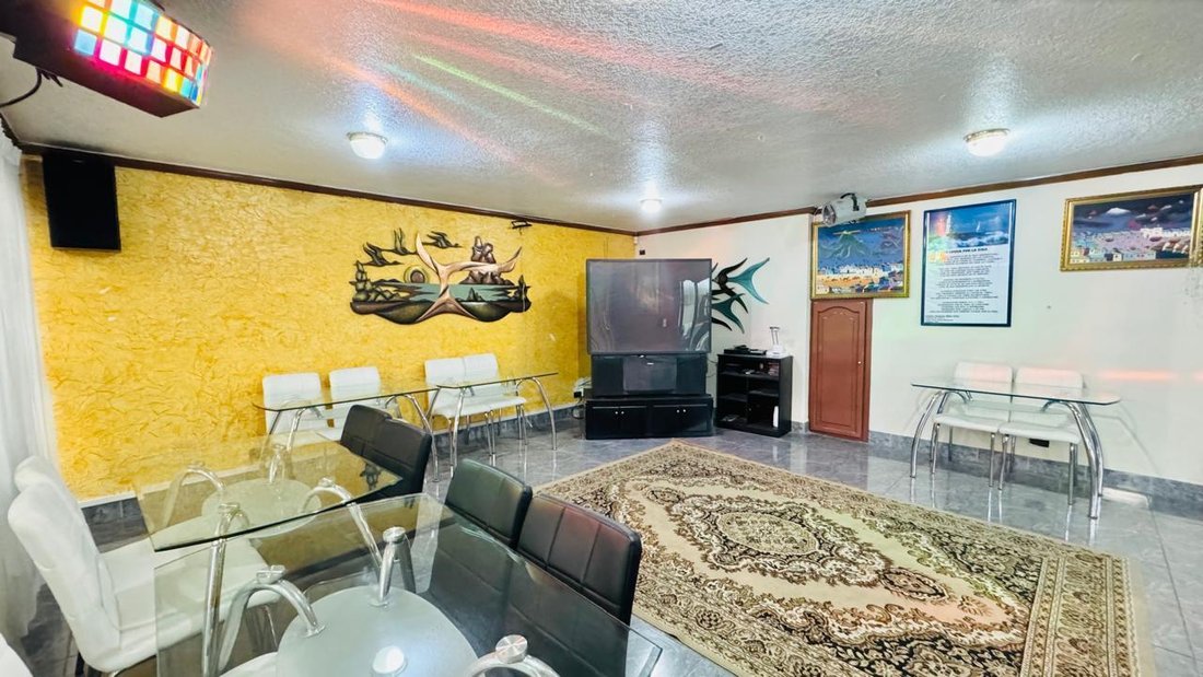 House in Quito, Pichincha, Ecuador 5 - 18491197