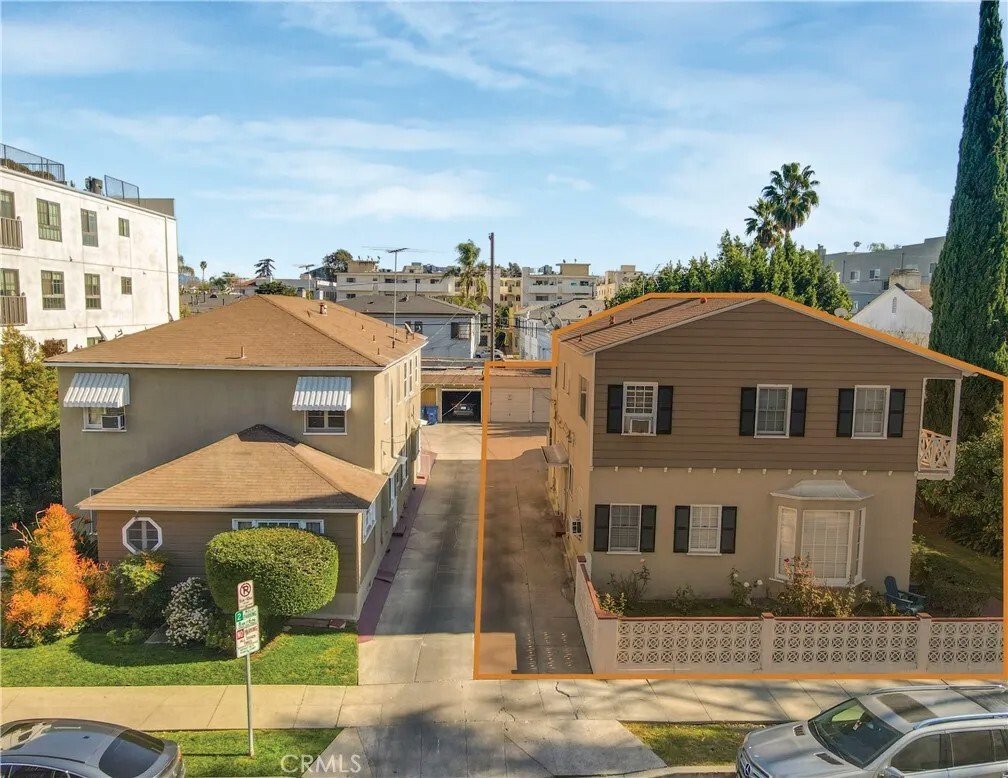West Hollywood, California, United States 2 - 18489887