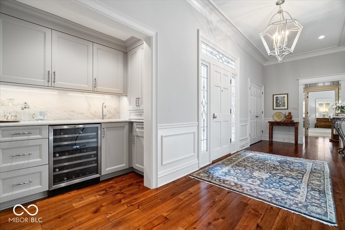Condo in Indianapolis, Indiana, United States 4 - 18489994