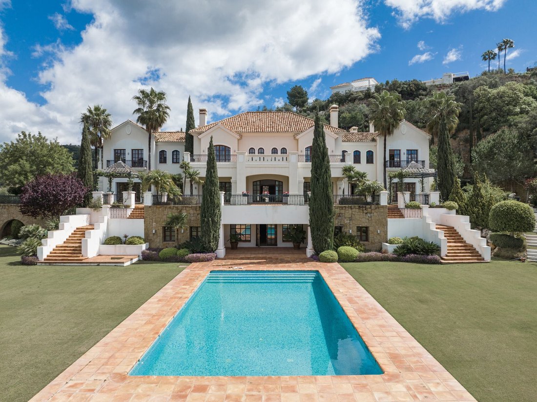Villa in La Zagaleta, Benahavis, Andalusia 1 - 18490022