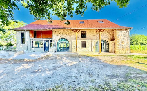 House in Viry, Auvergne-Rhône-Alpes, France 1