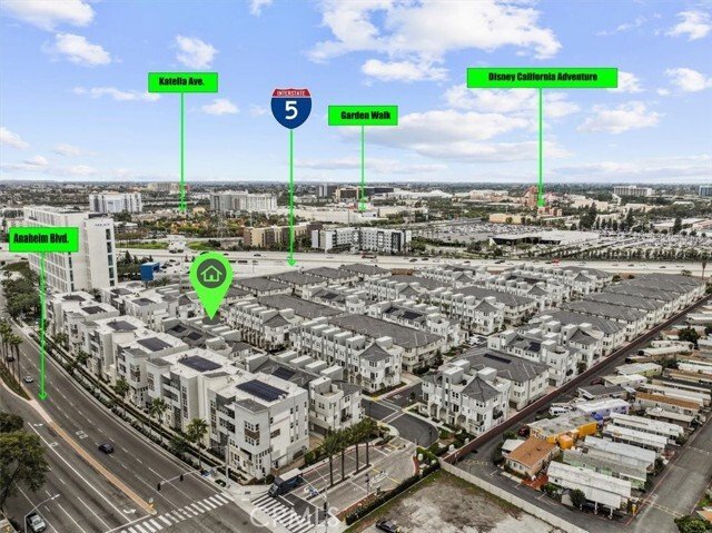 Orange, California, United States 3 - 18491262