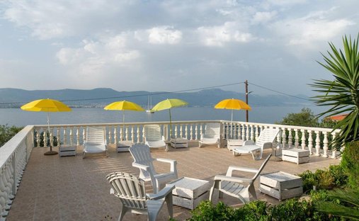 Villa in Zedno, Split-Dalmatia County, Croatia 1