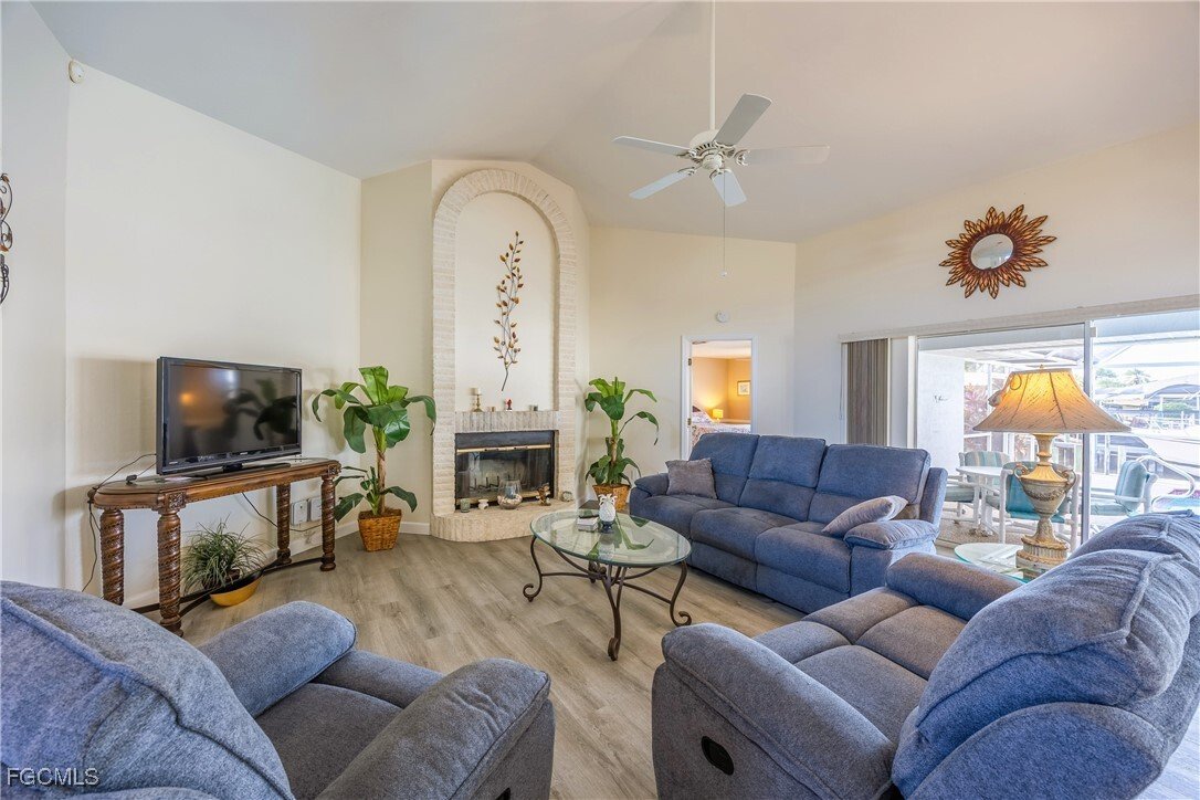 House in Cape Coral, Florida, United States 3 - 18490005