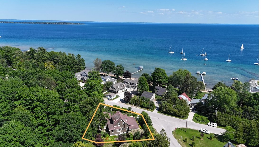House in Northport, Michigan, United States 3 - 18379063