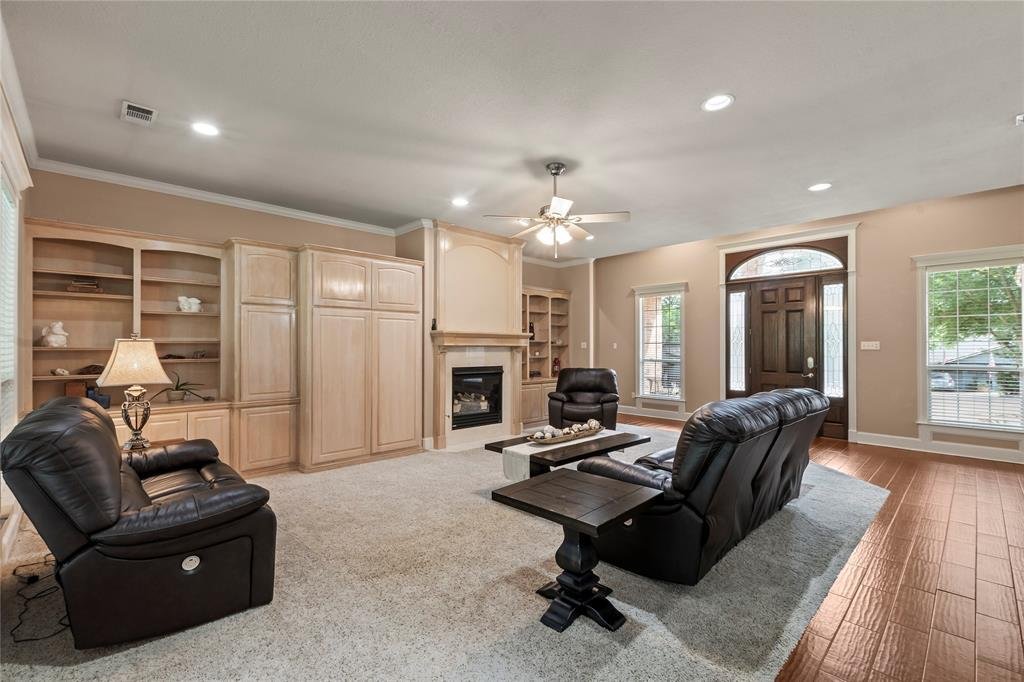 House in Tool, Texas, United States 4 - 18490361