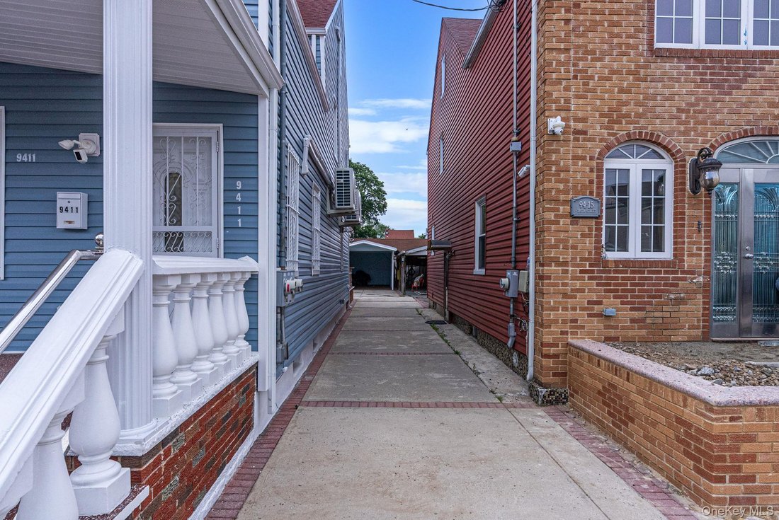 House in New York, New York, United States 4 - 18490493