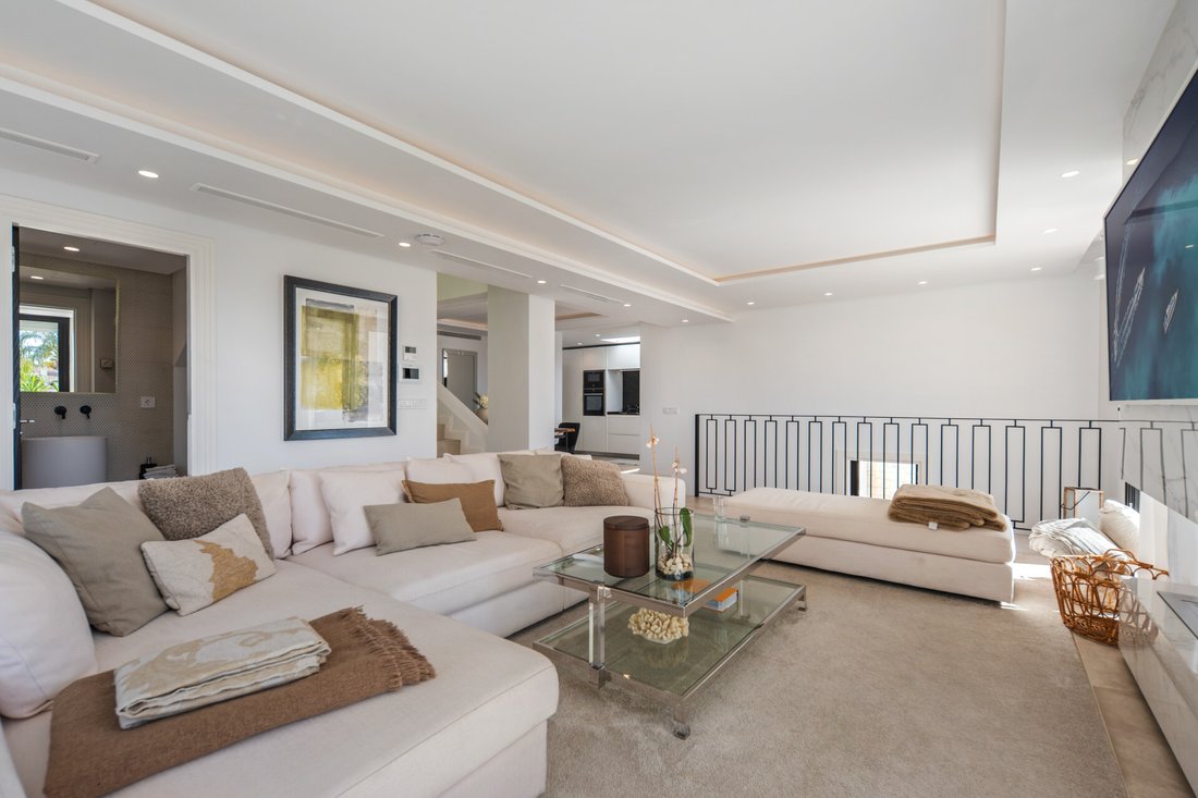 Villa in Nueva Andalucia, Marbella, Spain 5 - 18490053