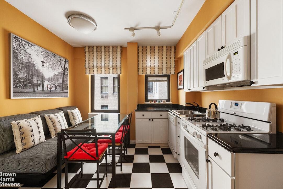 Co Op in New York, New York, United States 5 - 17612888