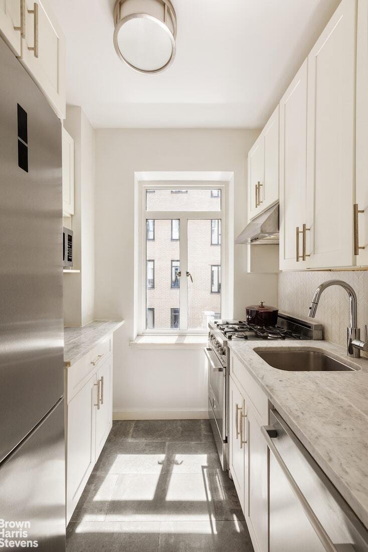 Co Op in New York, New York, United States 4 - 17898942