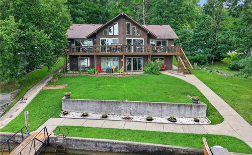 House in Gravois Mills, Missouri, United States 1