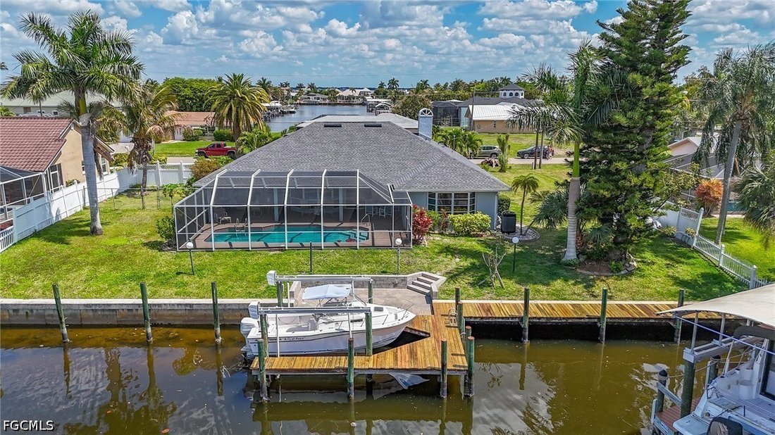 House in Cape Coral, Florida, United States 2 - 18490005