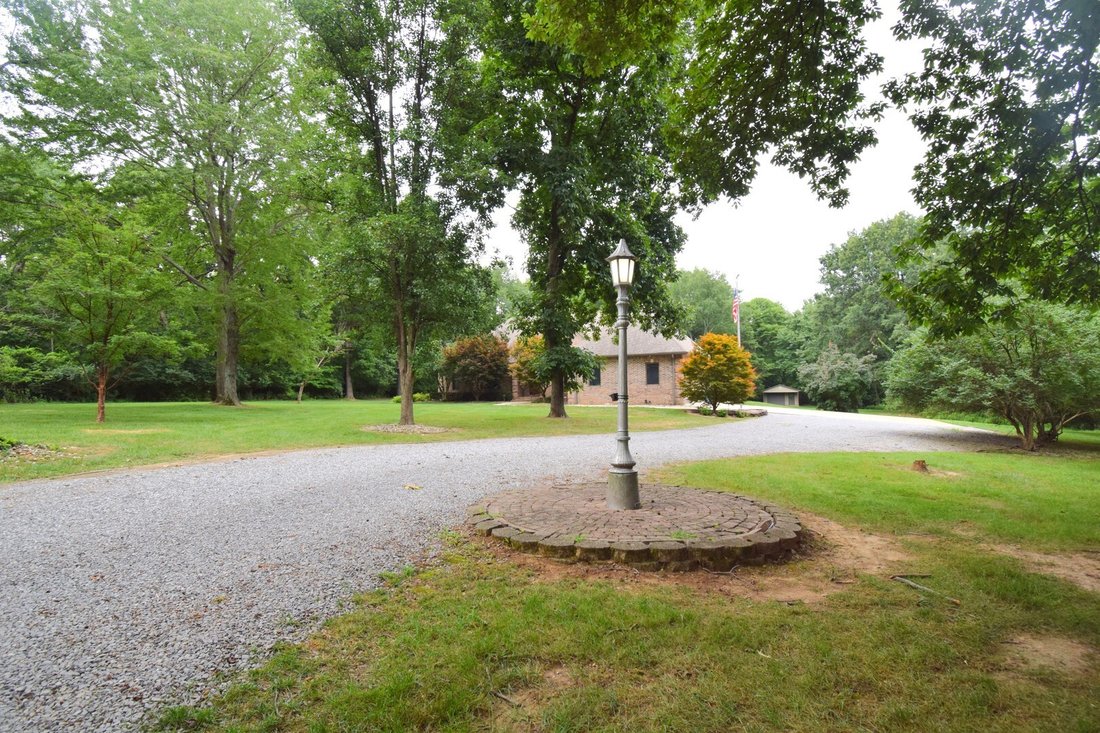 House in Mount Vernon, Illinois, United States 3 - 18491069