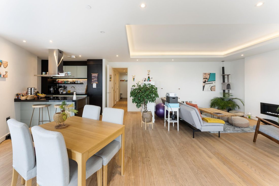 Apartment in Wapping, Tower Hamlets, England 5 - 18489883