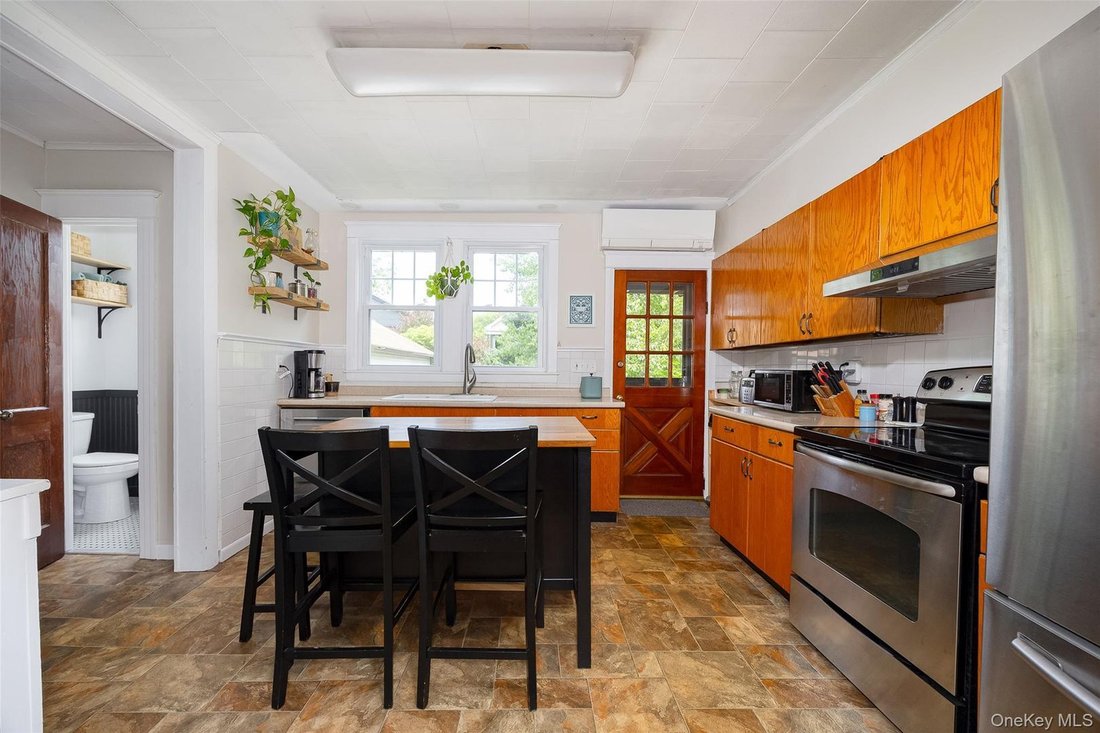 House in Beacon, New York, United States 4 - 18426077