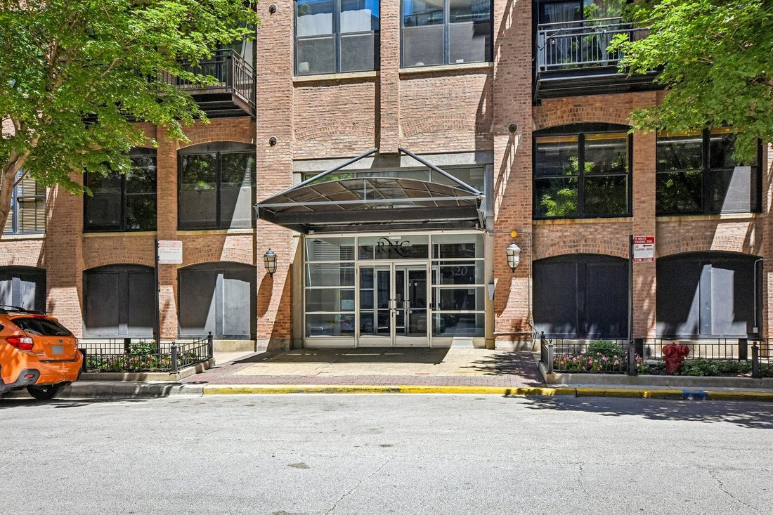 Condo in Chicago, Illinois, United States 2 - 18491057