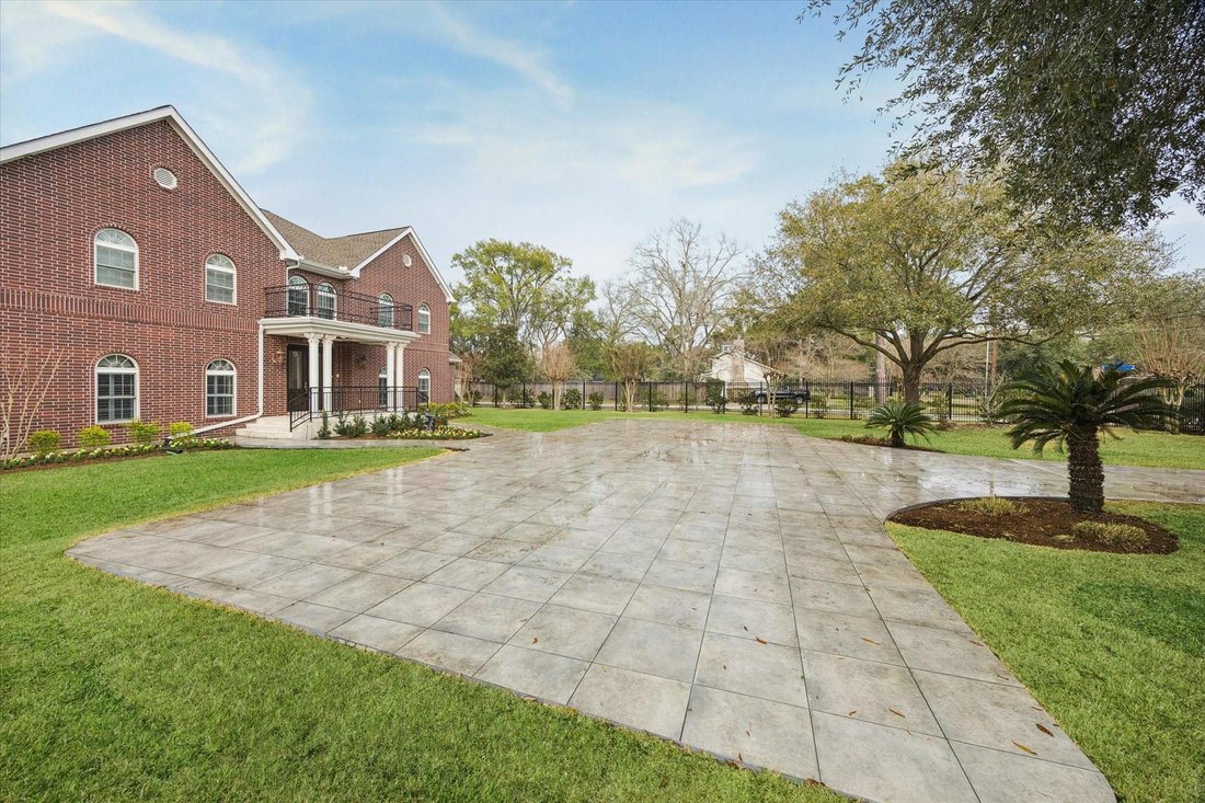 House in Houston, Texas, United States 3 - 18491136