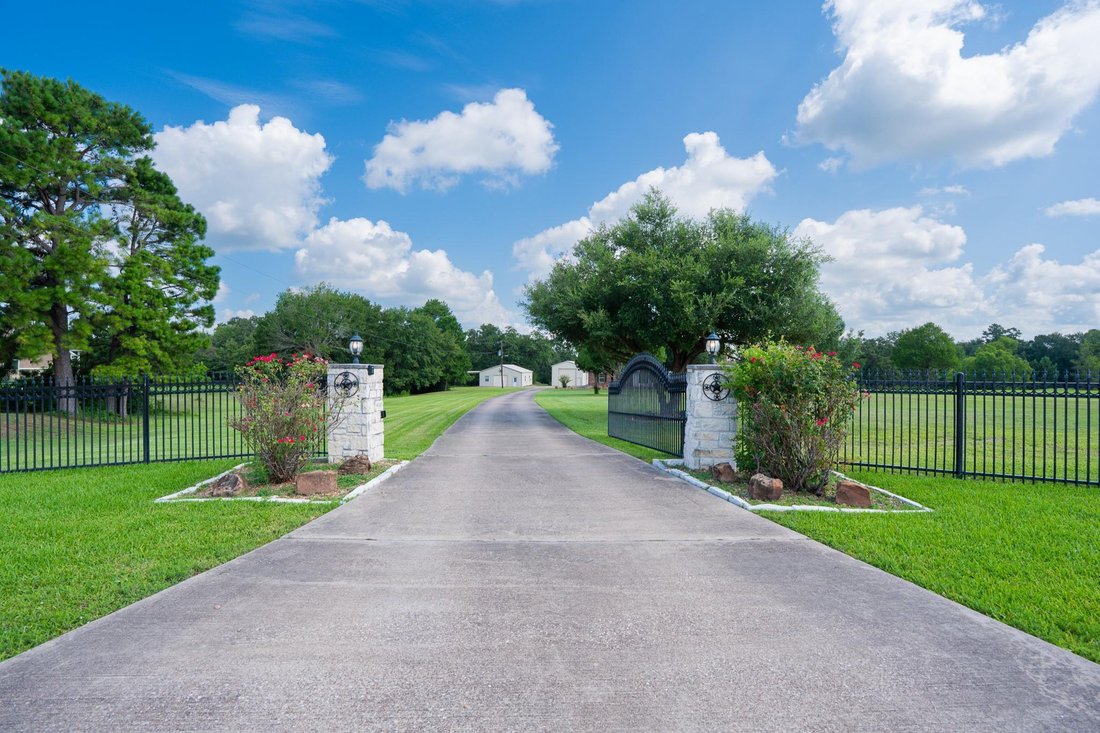 House in Oakhurst, Texas, United States 2 - 18491121