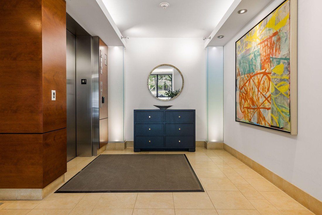 Condo in Minneapolis, Minnesota, United States 5 - 18491550