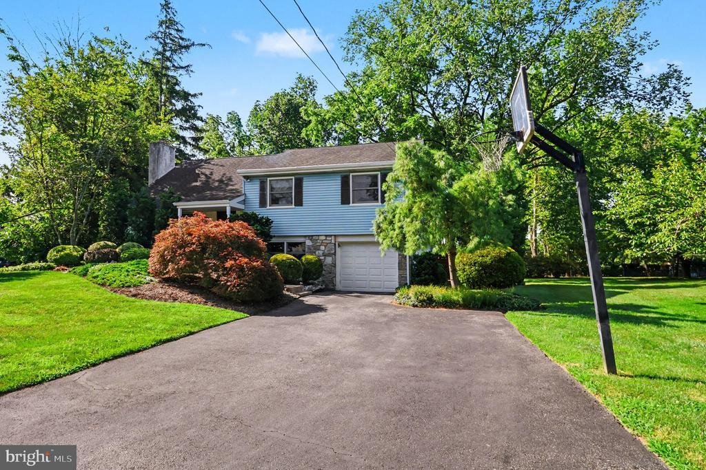 House in Ambler, Pennsylvania, United States 3 - 18490974