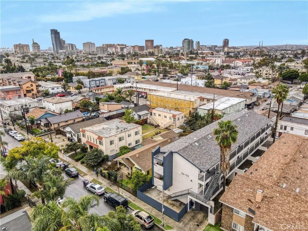 Signal Hill, California, United States 4 - 18489878
