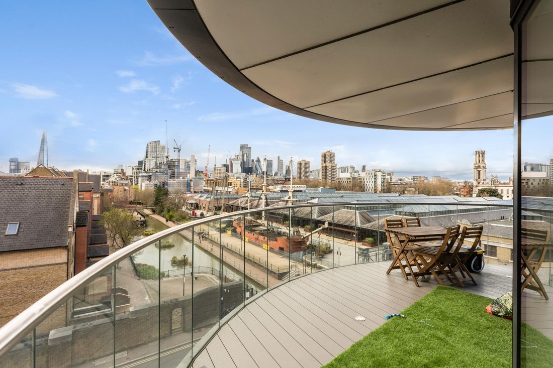 Apartment in Wapping, Tower Hamlets, England 2 - 18489883