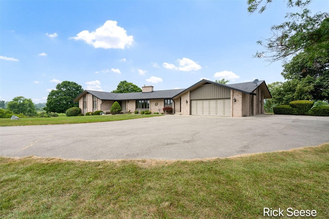 House in Alto, Michigan, United States 2 - 18487834