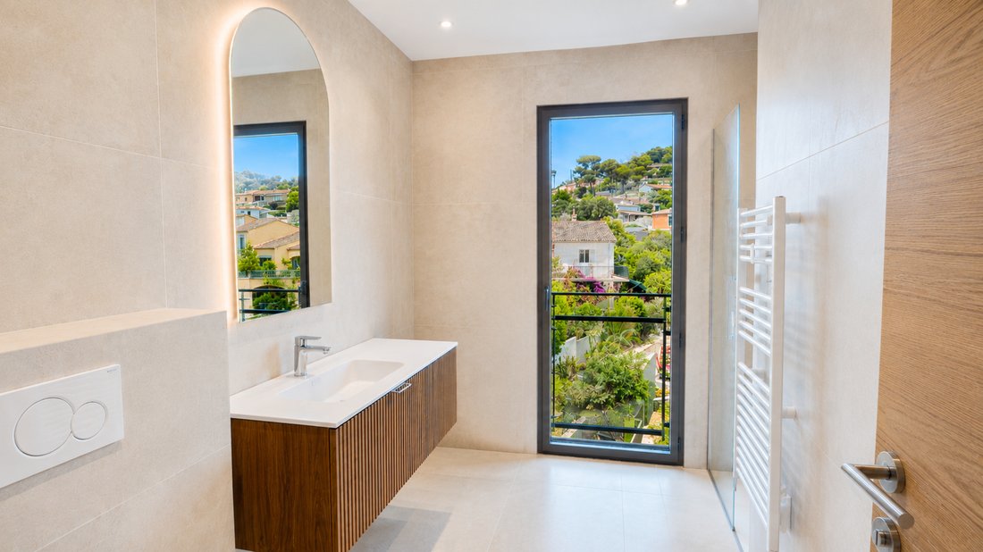 Apartment in Centre Ville, Carqueiranne, France 2 - 17616335
