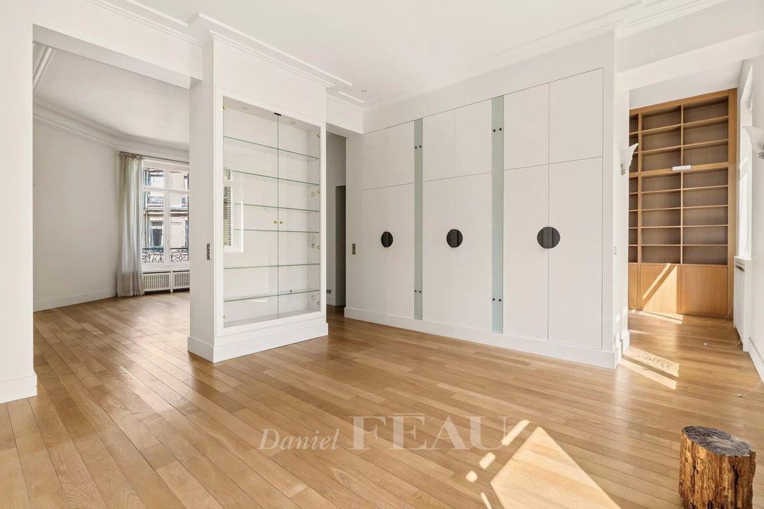 Apartment in Parc Monceau, Paris 8e Arrondissement, Paris 5 - 18491590